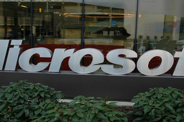 Microsoft Will Bring Its SQL Database Software to Linux