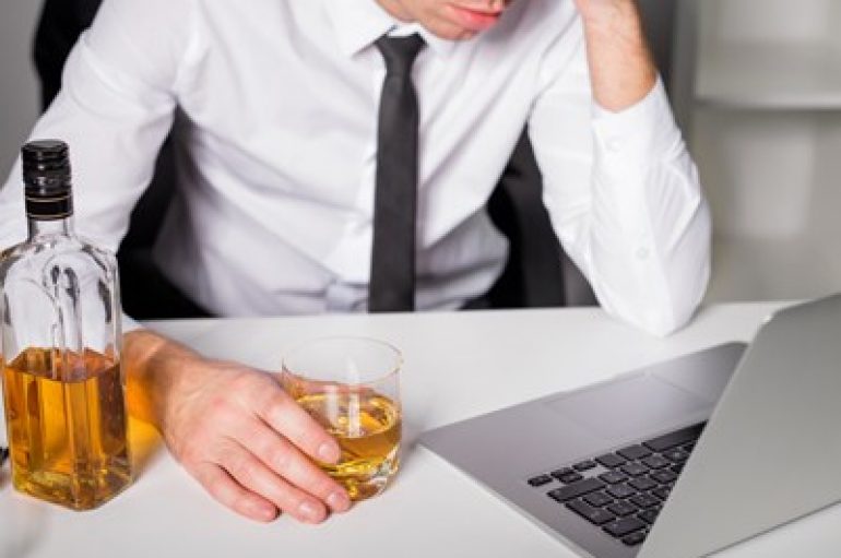 CISOs Hit the Bottle as Workplace Pressures Build