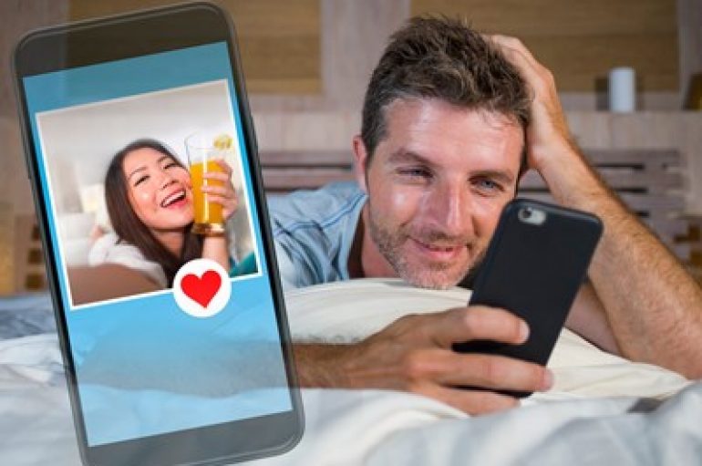 Security Experts Slam Group Hook-Up App